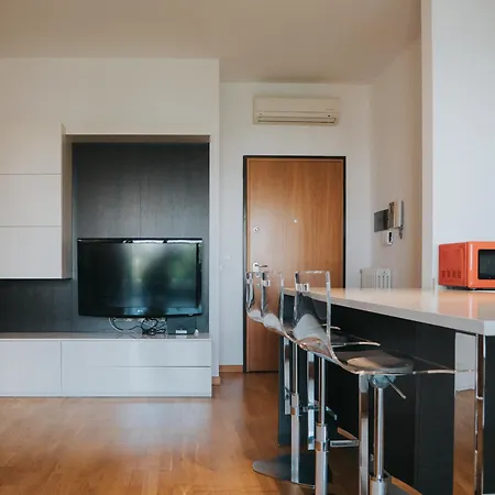 Tolstoi Apartment Milan Exterior photo